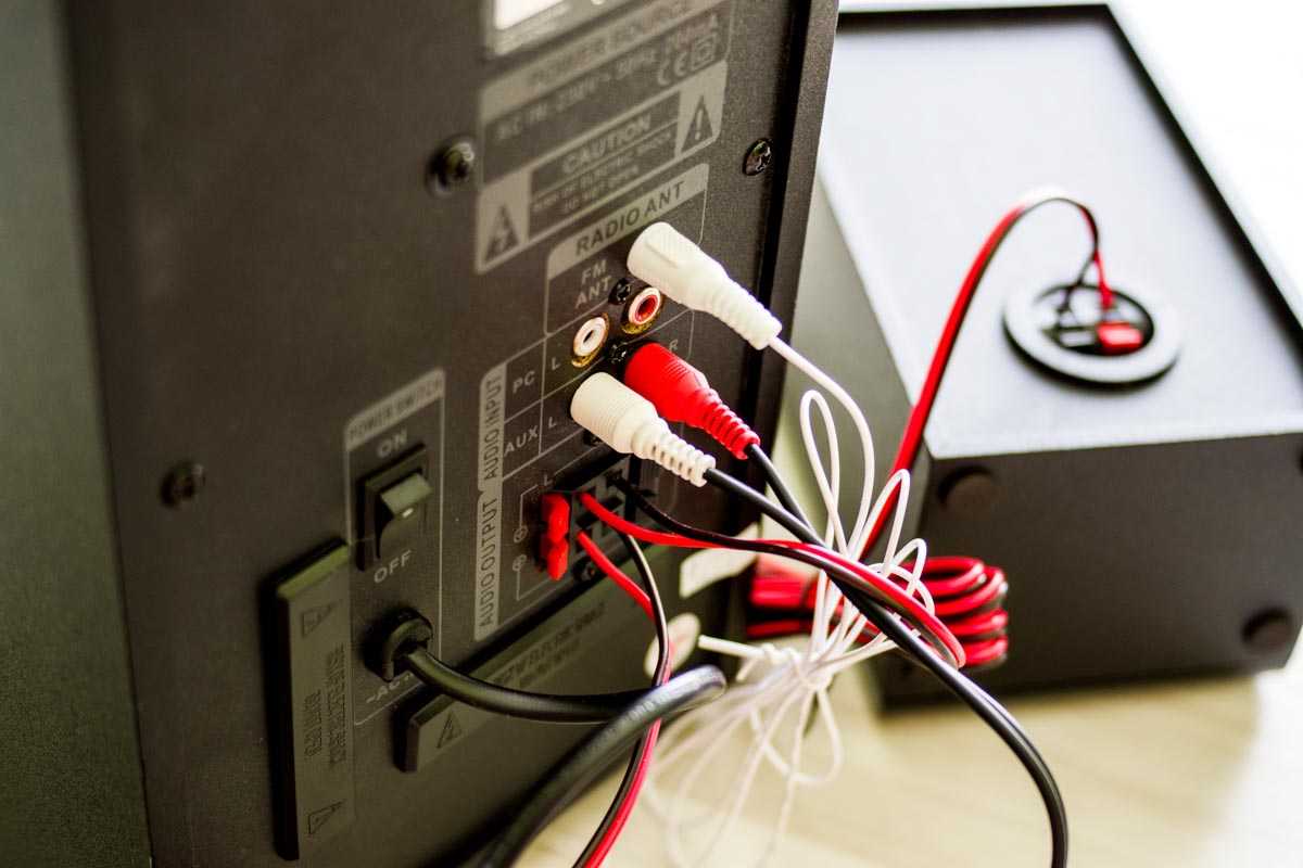 Трещит, шипит, хрипит звук на ноутбуке или компьютере