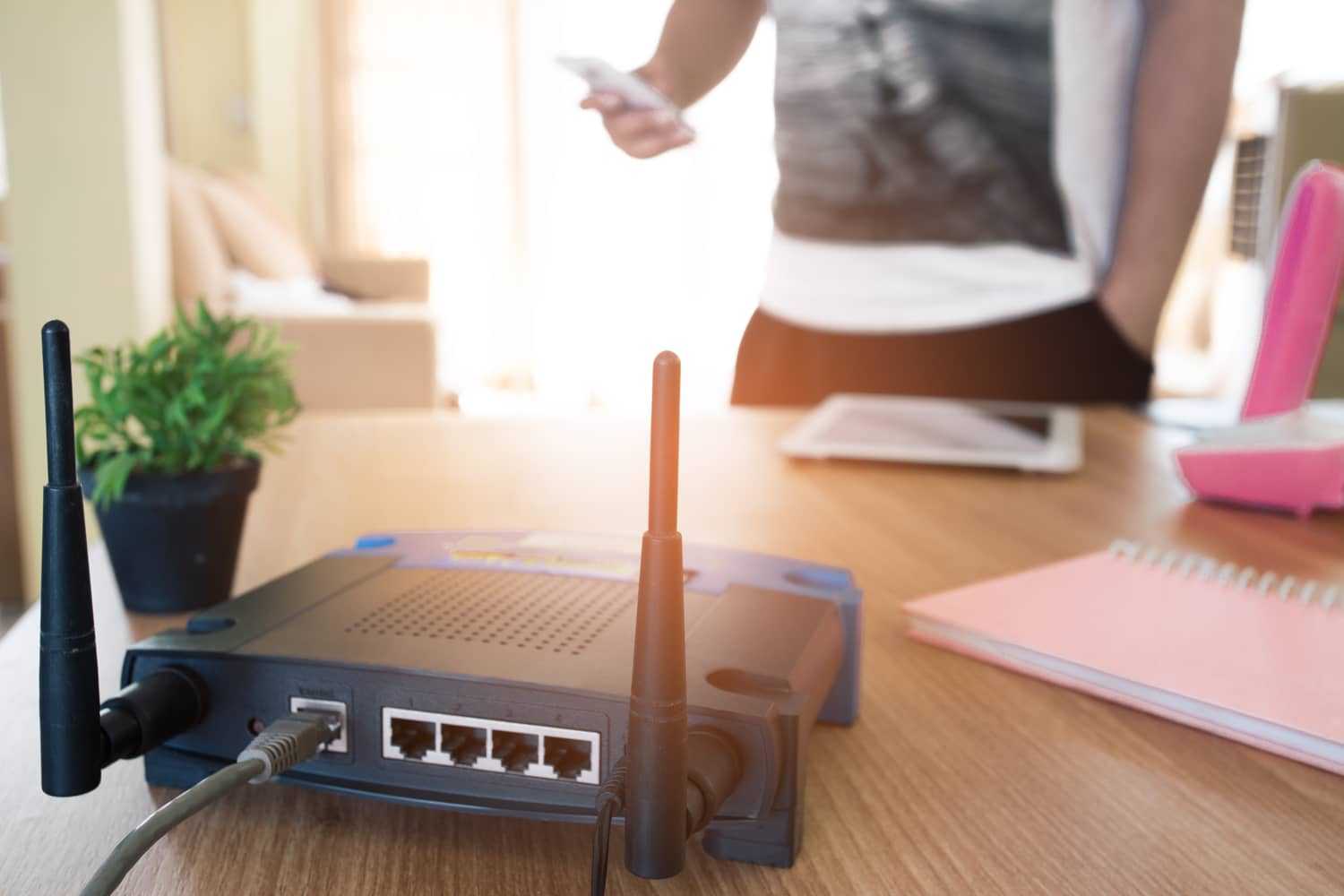 Два роутера в одной сети по wi-fi и кабелю - настройка (7 мин)